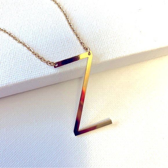◾️18k Gold Plated Sideways Initial Letter “Z” Pendant Necklace - Picture 2 of 6